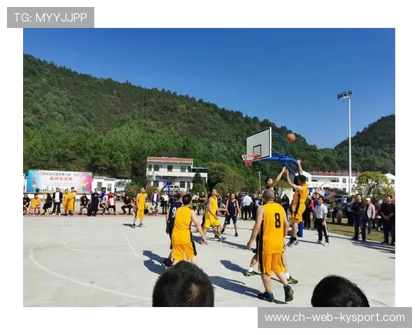 华山杯篮球赛即将拉开序幕，球迷热情高涨，华山绿地篮球场开放时间