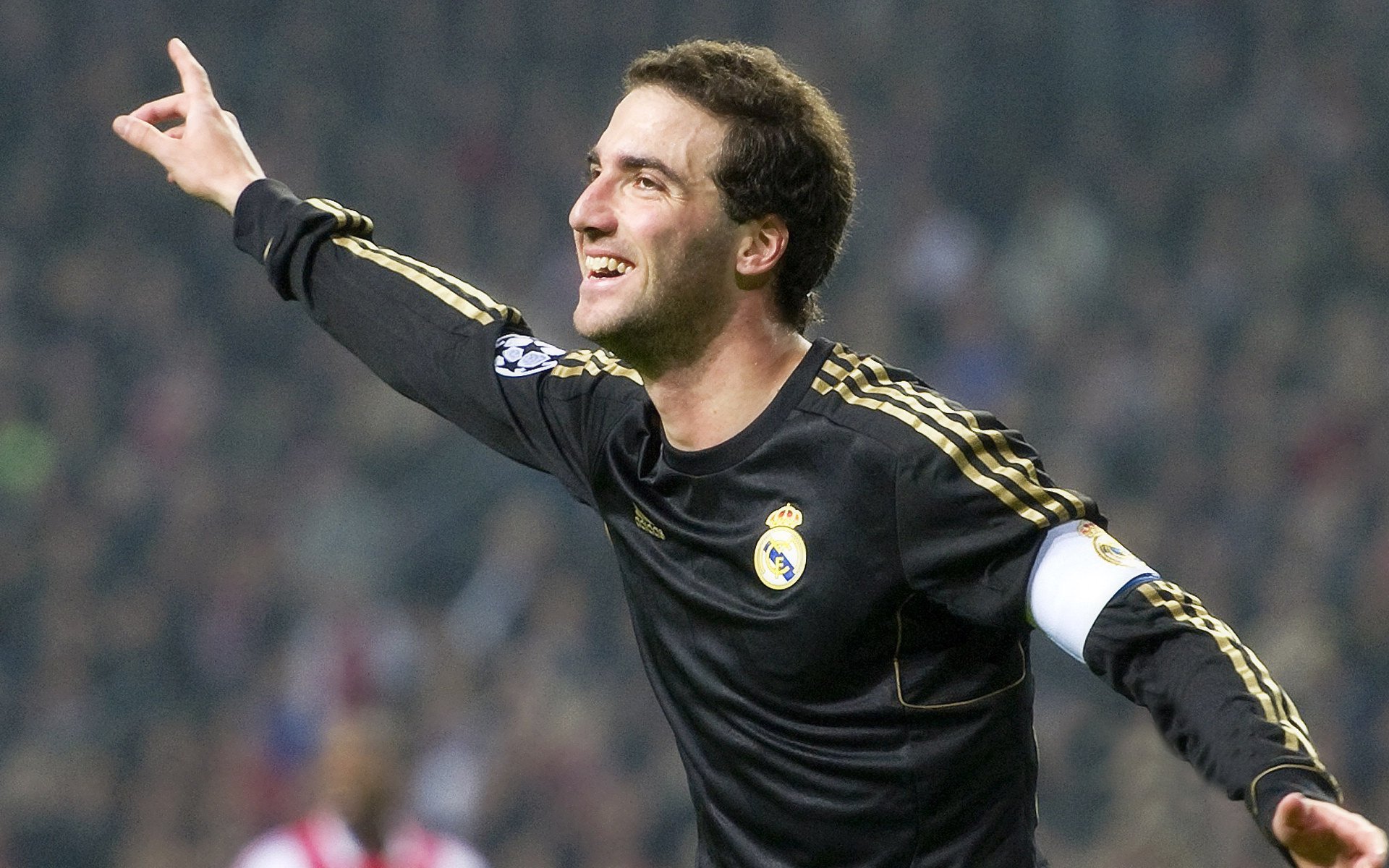 女子橄榄球赞助金额增长显著，女子橄榄球女神